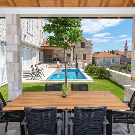 New Luxurious Tinka - Villa *