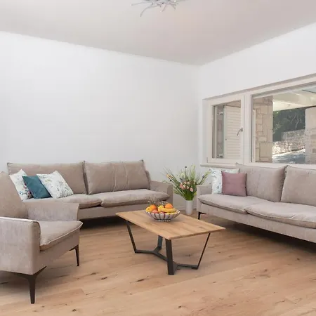 New Luxurious Tinka - Villa
