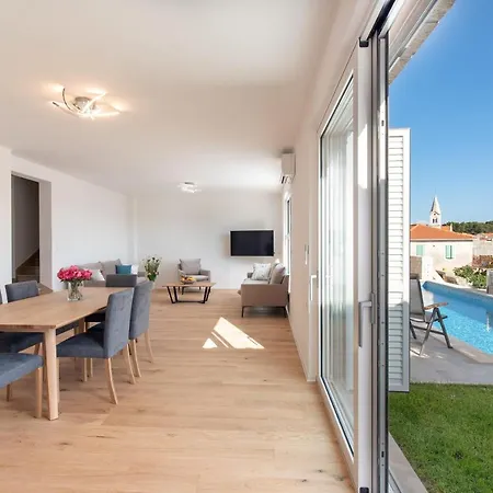 New Luxurious Tinka - Villa Sumartin