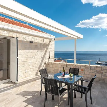 Villa New Luxurious Tinka - *